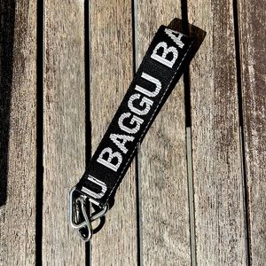 BAGGU black and white logo keychain